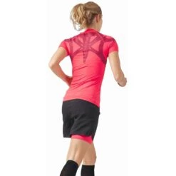 Odlo T-Shirt Short Sleeve Crew Neck Active Spine Femme 14 Odlo T-Shirt Short Sleeve Crew Neck Active Spine Femme -Odlo main 313271 30782 Model Back Crop 1 ebc8