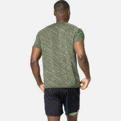 Odlo T-Shirt Manches Courtes Zeroweight Ceramic Homme Vert -Odlo main 313972 21039 Model Back Crop 1 cbfa